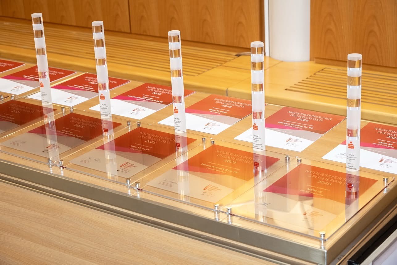 Gründerpreis der niederbayerischen Sparkassen 2025 verliehen