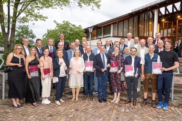 Gründerpreis der niederbayerischen Sparkassen 2025 verliehen