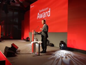 Herzlichen Glückwunsch an Kristina Brunner und Thomas Süß für außergewöhnliches Engagement, hohe Kundenorientierung und nachhaltigen Vertriebserfolg.