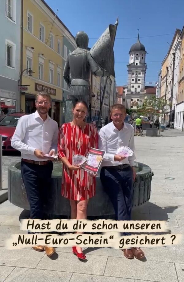 Sparkasse Passau legt Null-Euro-Schein zum 1250. Stadtjubiläum von Vilshofen auf