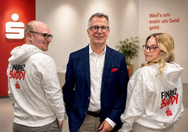 Geldthemen locker angehen: Sparkasse Passau startet „Finanz Buddys“
